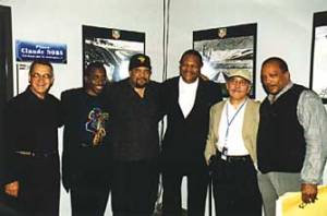 group pix with McCoy & Q with George