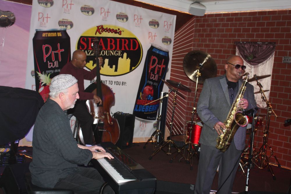 band full shot except mouzon